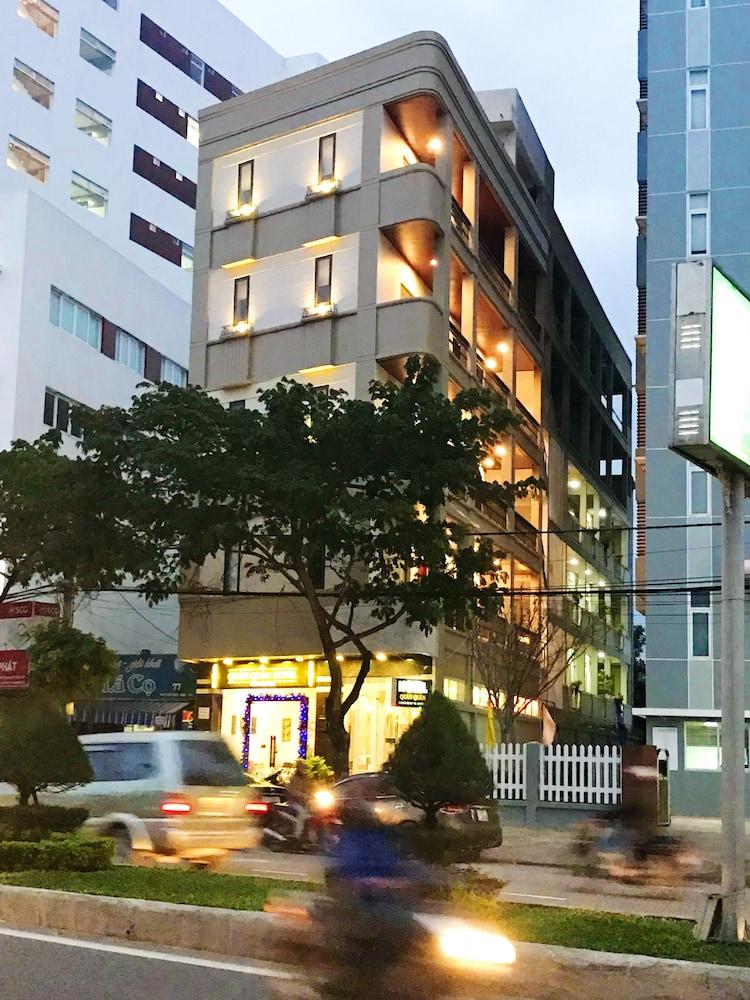 Quan Quan Hotel Da Nang Exterior foto