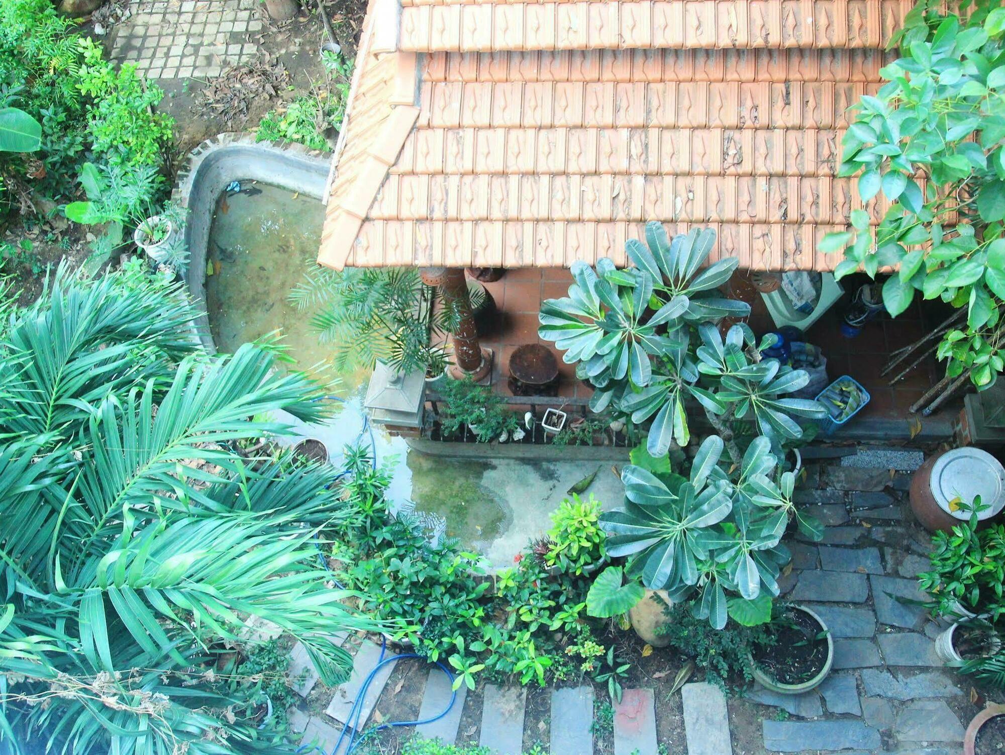 Quan Quan Hotel Da Nang Exterior foto